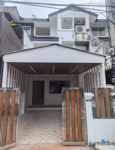 ขายทาวน์โฮม 4 ห้องนอน ซ.สุคนธสวัสดิ์36 รีโนเวทใหม่ ไปเซ็นทรัลอีสวิลล์เพียง 8 นาที