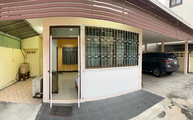 MRT อิสรภาพ ราชภัฏบ้านสมเด็จ 99ตรม. ให้เช่าบ้านเดี่ยว 24 ตรว.จอดรถ 2คันBiGC