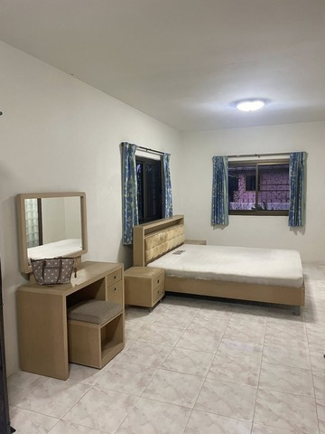 ปล่อยเช่า บ้านเดี่ยว 2 ชั้น!  ทำเลดี เดินทางง่าย หมู่บ้านสวนรุ่งโรจน์พัทยา-นาเกลือ