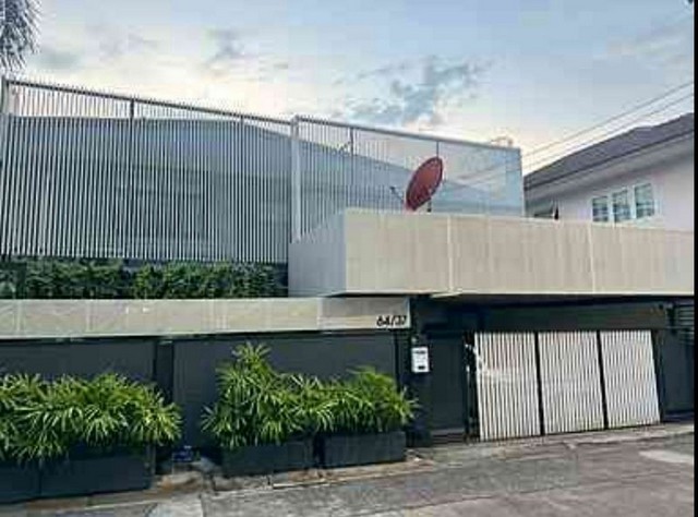 P1306 ให้เช่า ขาย บ้านเดี่ยว 2 ชั้น ซอยลาดพร้าว 83 ซอยบิ๊กซี ลาดพร้าว ซอยชายคาพักกายลาดพร้าว