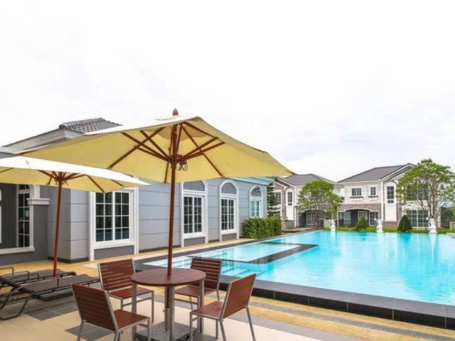 ให้เช่าบ้านเดี่ยว โครงการ โกลเด้น นีโอ บางนา-สวนหลวง แอร์เฟอร์นิเจอร์ครบ มี4 ห้องนอน 3 ห้องน้ำ ขนาด 36 ตร.ว. ราคาเช่าเดือนละ 48000 บาท