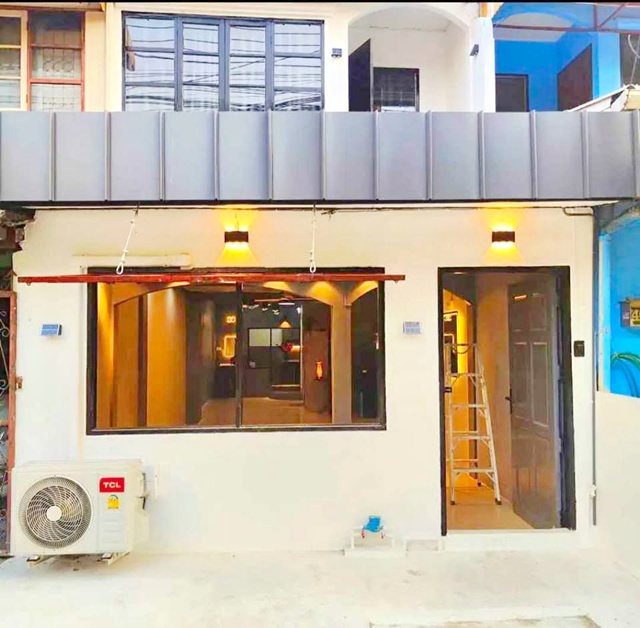 MRT หลักสี่ 800 ม.ให้เช่าทาวน์เฮาส์หรู 2 ชั้นรีใหม่ทั้งหลัง 26 ตร.วา. 210 ตร.ม.แจ้งวัฒนะ 1-8   ม.ราชภัฏพระนคร 700 ม.