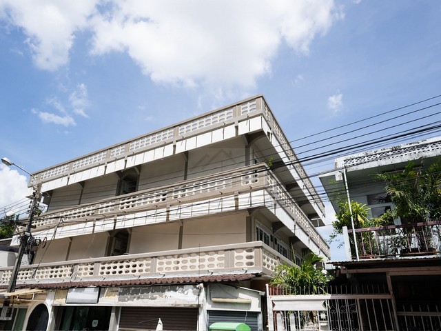 ให้เช่า Apartment 3 ชั้น 100 ตรว. 32 ห้อง ซอยแจ้งวัฒนะ 2 ทำเลทอง ติดรถไฟฟ้า ติดวงเวียนบางเขน ใกล้เซ็นทรัลรามอินทรา **ให้เช่าทั้งตึก