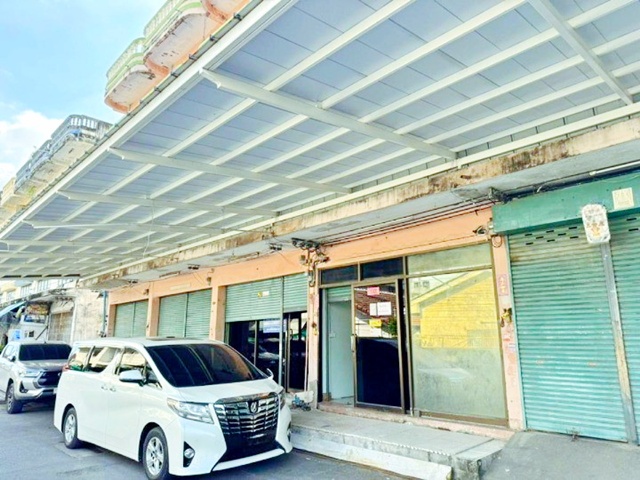 อาคารพาณิชย์ 3.5 ชั้น 3 นอน กัลปพฤกษ์ สามแยกบางบอน 900 ม. บางบอน1 3 น้ำ 18 ตร.ว. 230 ตร.ม. 1 ทำเลบางบอน