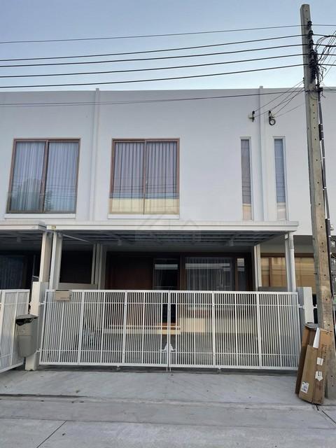 ให้เช่าทาวน์โฮม 2 ชั้น 120 ตร.ม. โครงการโนระ บางนา กม.10 สไตล์มินิมอล ใกล้เมกะบางนา