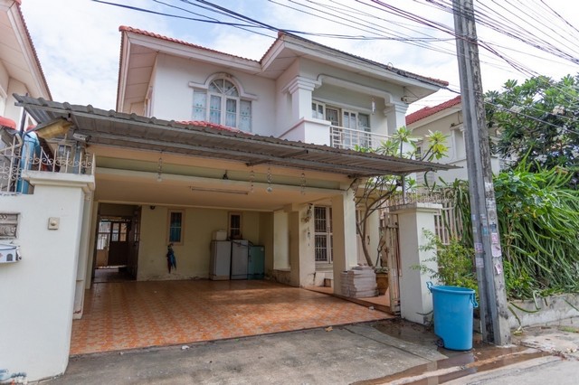 ขายบ้านเดี่ยว เนื้อที่  53.10 ตารางวา 3นอน 3น้ำ ซอยลาดพร้าว 80 ใกล้ เซ็นทรัล อีสต์วิลล์