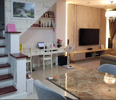 ขายทาวน์โฮม 2 ชั้น หมู่บ้านจามจุรีพาร์ค  รามอินทรา ซอยสุขาภิบาล 5 บางเขน