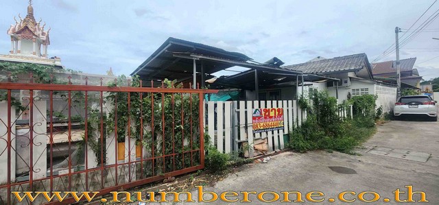 หมู่บ้านกอล์ฟวิว ถ.หัวหิน-ห้วยมงคล ต.หัวหิน อ.หัวหิน จ.ประจวบคีรีขันธ์