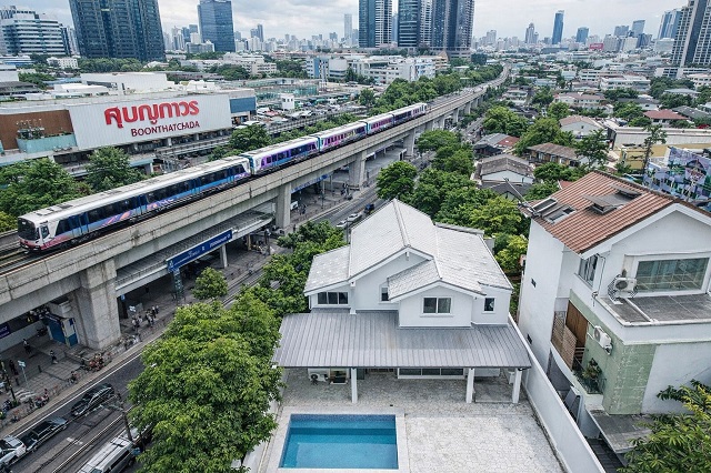 Pool Villa หลังใหญ่ 90ตร.ว. 500ตร.ม. MRT สุทธิสาร 900ม. 5นอน ห้วยขวาง ถนนรัชดาภิเษก หรูใหม่ พร้อมสระว่ายน้ำ จดทะเบียนบริษัทได้