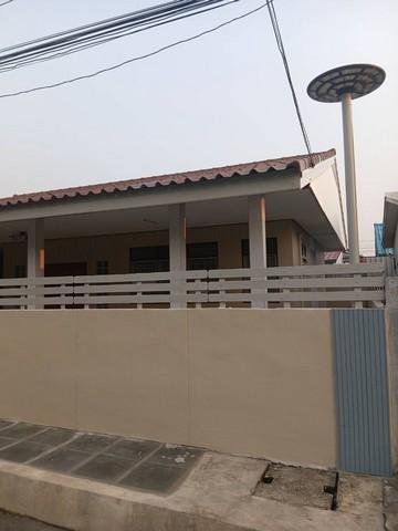 P2042 ให้เช่า บ้านเดี่ยว ชั้นเดี่ยว หมู่บ้านโชคชัย ซอยนวมินทร์81 เดินทางสะดวก