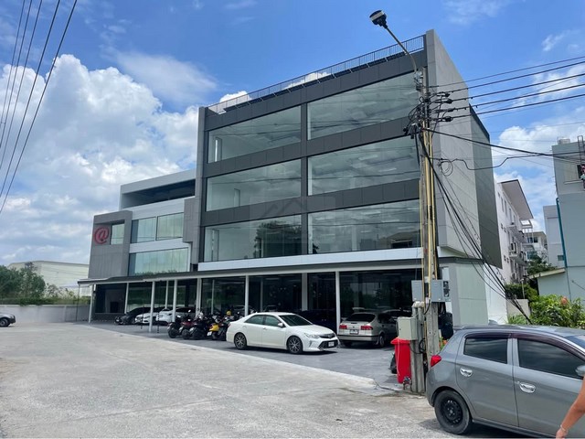 ให้เช่าอาคารสำนักงานใหม่ 4 ชั้น พื้นที่ 872.68 ตรม. พัฒนาการ 31-1 พร้อมลิฟต์ ใกล้ทางด่วน * *เช่าทั้งตึกหรือแบ่งเป็นชั้นได้