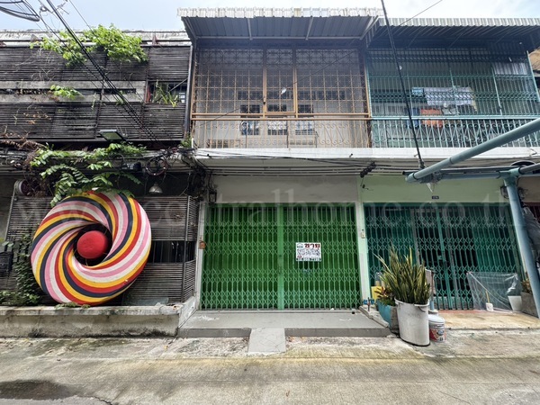 จองด่วน อาคารพาณิชย์ 2 ชั้น ซอยจรัญสนิทวงศ์ 62 ใกล้ MRT สิรินธร 