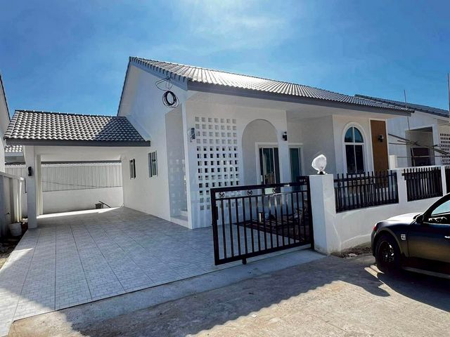 ราคาเพียง 2.69 ล้าน – #เหมืองแก้ว #แม่ริม บ้านสร้างใหม่ #สไตล์มูจิมินิมอล #ใกล้เทศบาลเหมืองแก้ว พื้นที่สูง #น้ำไม่ท่วม อากาศดีตลอดปี