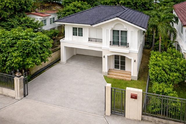 อ่อนนุช73 สุขุมวิท77ARLบ้านทับช้าง 2.5กม.3นอนให้เช่าบ้านเดี่ยวหรู 2 ชั้น 55ตร.ว. ซีคอนสแควร์ ศรีนครินทร์ 4 กม.