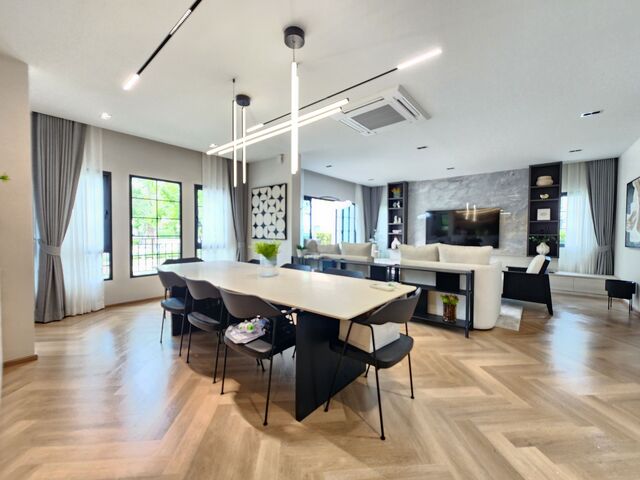 Luxury 4-Bedroom House for Rent at Centro Bangna Phase 2 near Mega Bangna