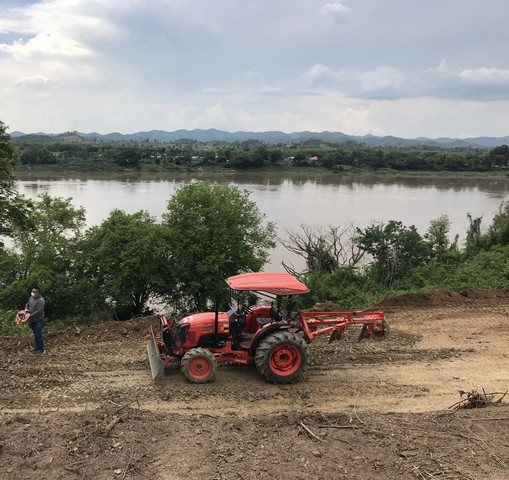 ที่ดิน ที่ดินติดแม่น้ำโขง เชียงคาน เลย 25000000 บาท  7 RAI 3 Ngan 34 Square Wah ไม่ไกลจาก ติดแม่น้ำโขง และห่างถนนคนเดินเชียงคาน เพียงแค่ 5 กม. ^^