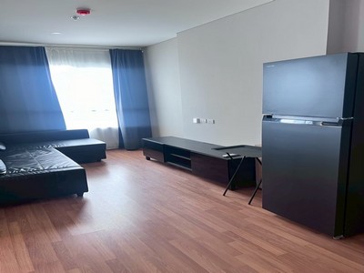 ขายถูกคอนโด โครงการลุมพีนี เพลส เตาปูน อินเตอร์เชนจ์ทำเลศักยภาพ ริมถนนกรุงเทพ-นนทบุรี ในย่านบางซื่อ ชั้น 25 ขนาด 28.64 ตร.ม.แถมเฟอร์ครบ