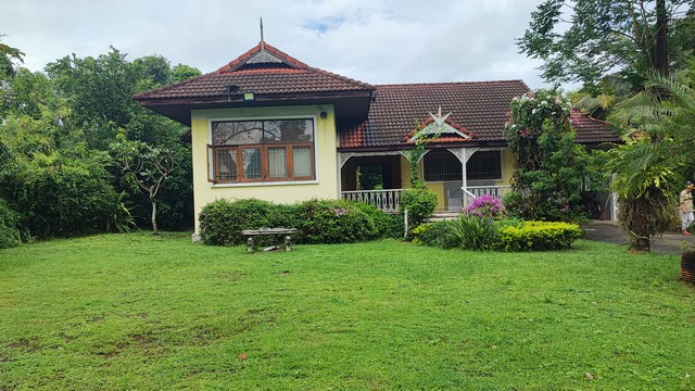 บ้าน - ขนาดพื้นที่ 1 Rai 0 ngan 14 ตร.วา 4 Bedroom ไม่ไกลจาก สนามกีฬา FBT คุ้มค่าคุ้มราคา บ้านสวนใกล้กรุงเทพ