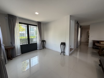 คุ้มกว่านี้ไม่มีแล้ว ใหม่100% ไม่เคยเข้าอยู่ หลังมุม ต่อเติมทั้งหลัง ! ขายบ้านแฝด แกรนด์พลีโน่ พหลโยธิน วิภาวดี 43.4 ตร.วา