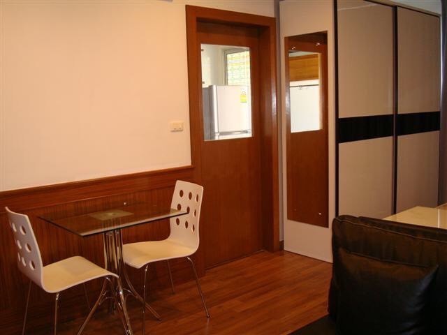 One X Sukhumvit 26 privacy tranquility 16th floor BTS PhromPhong