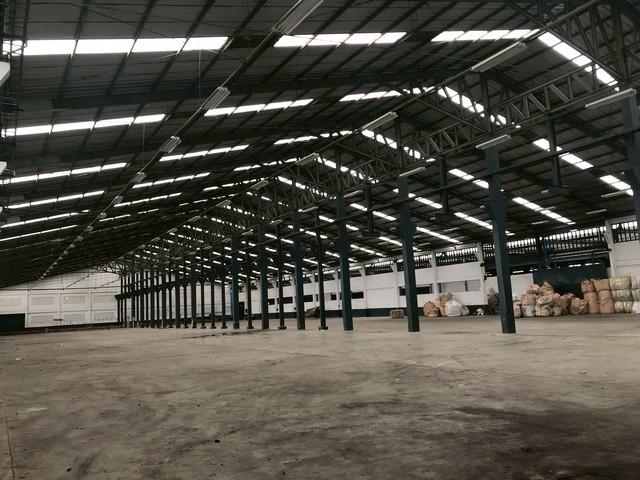 ให้เช่าโรงงานโกดัง 4000 ตร.ม. ถนนพุทธมณฑลสาย 5 นครปฐม ใกล้ กฟฝ. อ้อมน้อย