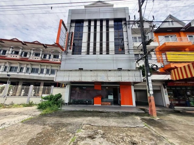 ขายสำนักงาน หางดง  ถนน เชียงใหม่-ฮอด อำเภอ หางดง เชียงใหม่