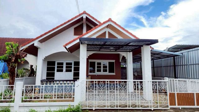 โซนแม่ริม สุดคุ้ม 1.39 ล.เท่านั้น 54 ตรว. บ้านเดี่ยวชั้นเดียว บรรยากาศดี เดินทางสะดวก เหมาะสำหรับอยู่อาศัย พักผ่อน หรือทำบ้านพักตากอากาศ