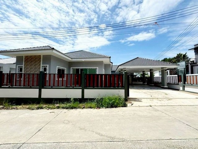 ขายบ้านเดี่ยวสร้างใหม่ ใกล้วงแหวนมอเตอร์เวย์โป่ง บางละมุง ชลบุรี FP-H01919