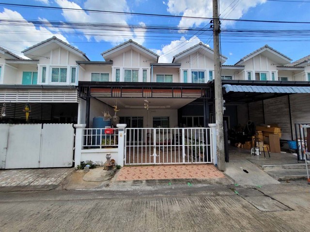 ขายทาวน์เฮ้าส์  หมู่บ้านอยู่เจริญ 5 ถนนไสวประชาราษฎร์ ปทุมธานี