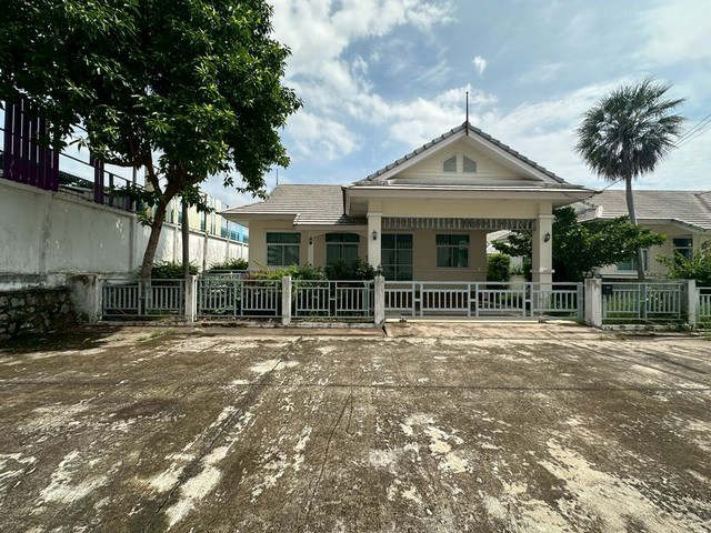 ปล่อยเช่าบ้านเดี่ยว หมู่บ้านเดอะ ริช เพอร์เฟค ศรีราชา ชลบุรี FP-H01504