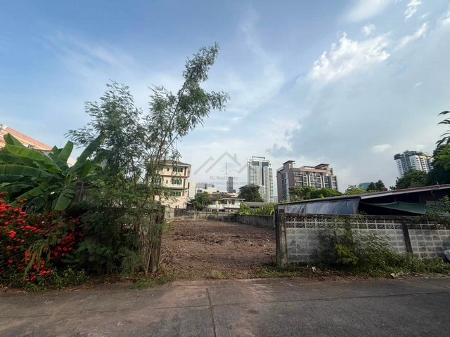 T26-1018 ขาย ที่ดิน ที่ดินเปล่า 129 ตรว. ซอยพหลโยธิน 35 กรุงเทพ จตุจักร    ชั้นทั้งหมด 1 ชั้น