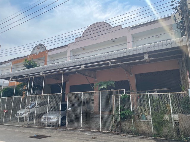 ขายโรงงานเนื้อที่ทั้งหมด 1 งาน 76 ตรว. บางเพรียง สมุทรปราการ