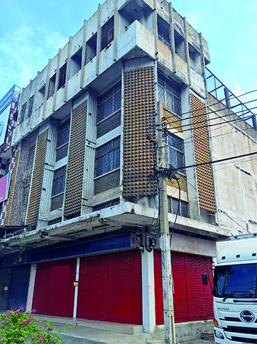 ขายตึกแถว 4 ชั้นครึ่ง 2 คูหา ใกล้ รพ.แพทย์รังสิต ศูนย์การค้าเซียร์ รังสิต จ.ปทุมธานี