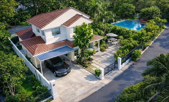 เซ็นทรัลเวสเกต 1 กม. MRT คลองบางไผ่ 900 ม.บ้านเดี่ยวสภาพใหม่ 3 นอน วงแหวน-รัตนาธิเบศร์   3 น้ำ พฤกษ์ลดา  54 ตร.ว. 160 ตร.ม.