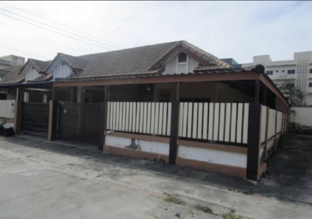 ขายทาวน์เฮ้าส์ชั้นเดี่ยว หมู่บ้าน เซนสิริทาวน์ ตำบลมะขามคู่ อำเภอนิคมพัฒนา ระยอง