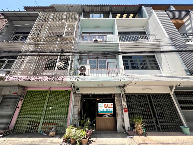 ขาย อาคารพาณิชย์ 4 ชั้น ซอยพหลโยธิน 1 ใกล้สนามเป้า พญาไท กรุงเทพ