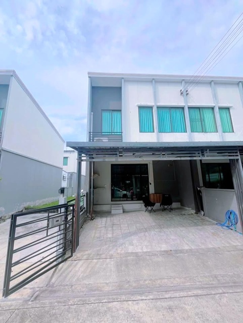 บางกร่าง 45-51 เดอะวอล์ ราชพฤกษ์ 1.2 กม.ให้เช่าทาวน์โฮม 2 ชั้น 18 ตร.วา. ตลาดพระราม5 900ม.บางศรีเมือง