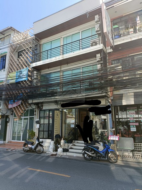 ขายอาคารพาณิชย์ 3 ชั้น สร้างใหม่ 270 ตรม. สีลมซอย 3 หลังธนาคารกรุงเทพ ทำเลทองของกรุงเทพ ใกล้สถานีรถไฟฟ้าช่องนนทรี สีลม