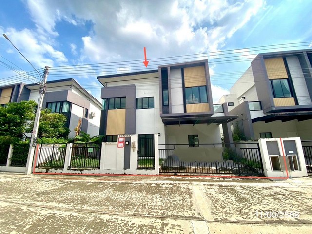 ขายทาวน์โฮม เดอะ ไพร์ด รังสิต-คลอง 3 ถนน ชลมาร์คพิจารณ์ ธัญบุรี ปทุมธานี