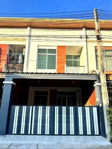 ขายบ้านบ้านสวนเมืองชลบุรี ขายบ้านชลบุรี หมู่บ้านดาริน ตำบลบ้านสวน อำเภอเมืองชลบุรี 2 ห้องนอน 2 ห้องน้ำ