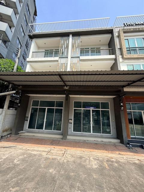 HR 9455 ให้เช่าอาคารพาณิชย์ 3 ชั้นใหม่ 2 คูหา โครงการเสนา อเวนิว บางกะดี ติวานนท์ จดทะเบียนบริษัทได้