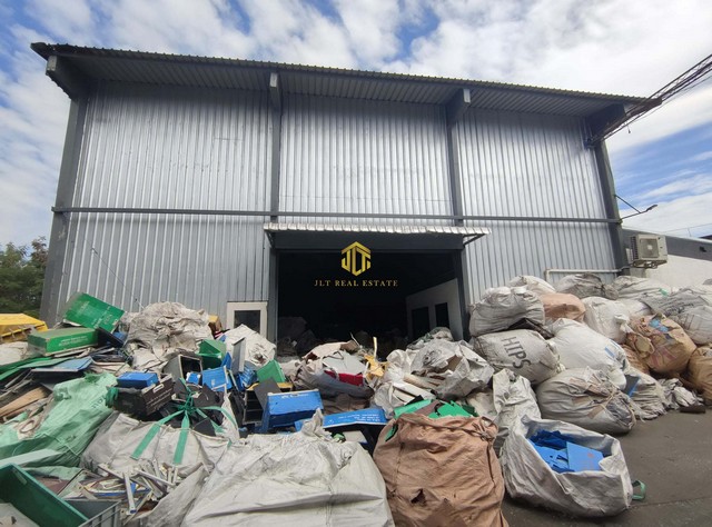 ขายโรงงานเนื้อที่ทั้งหมด 3 ไร่กว่า บางน้ำเปรี้ยว ฉะเชิงเทรา