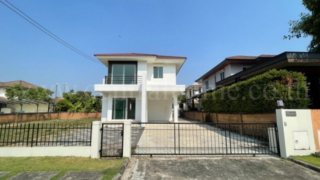 บ้านเดี่ยว ฮาบิเที​ย​ ปัญญา​อิ​น​ท​รา​ 1 พื้นที่กว้าง 117 ตร.วา บ้านสวย พร้อมอยู่