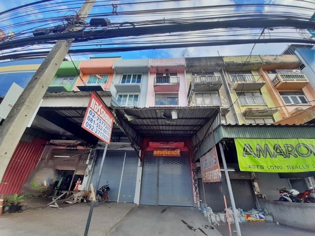 ขาย อาคารพาณิชย์ 4 ชั้น ติดถนนสุขุมวิท เมืองสมุทรปราการ