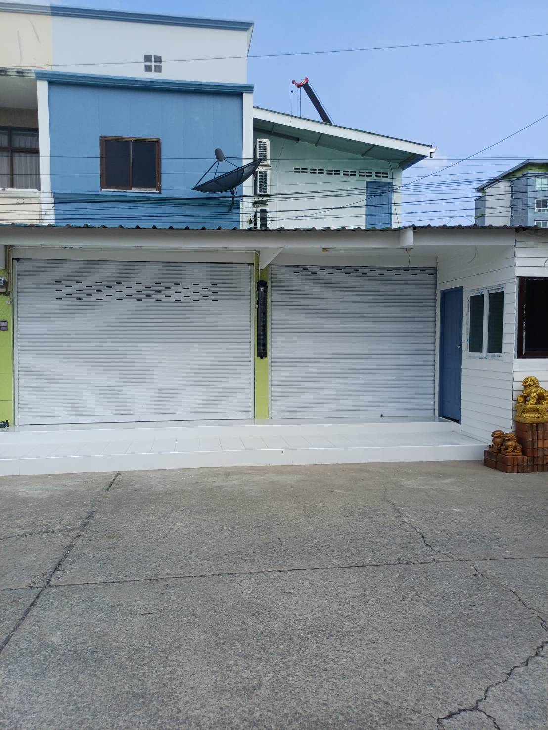 ขาย ทาวน์เฮ้าส์ 2 ชั้น หมู่บ้าน แฟมิลี่แลนด์ อมตะนคร – นาป่า หลังมุม  35.1 ตรว  ตำบลนาป่า อำเภอเมือง จ.ชลบุรี