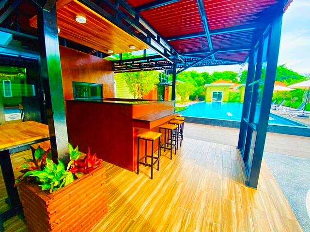 ใกล้ อันเดอร์ วอเตอร์ เวิลด์ หาดจอมเทียน 1.25กม.รีสอร์ทพร้อมดำเนินกิจการ พัทยา 2 กม.รีสอร์ท 36 ห้อง ทำเลหนองปรือ บางละมุง