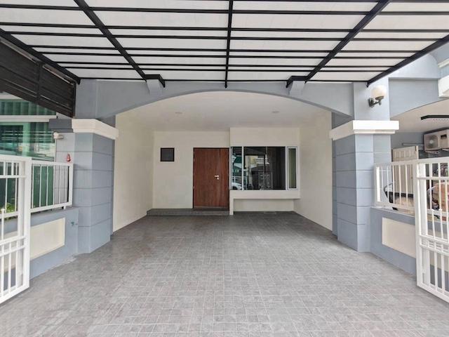 HR 6442 ให้เช่าทาวน์โฮม 3 ชั้น โครงการ Premium Place เกษตรนวมินทร์ มัยลาภ ทำเลรามอินทรา