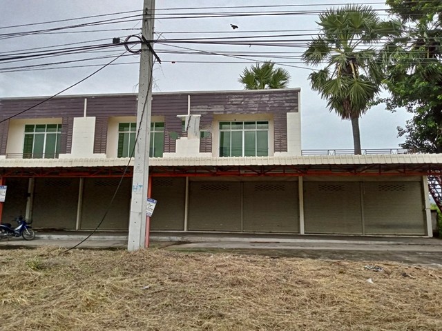 ขายอาคารพาณิชย์ 2 ชั้น จำนวน 3 คูหา ถนนสระบุรี-หล่มสัก อำเภอชัยบาดาล จังหวัดลพบุรี