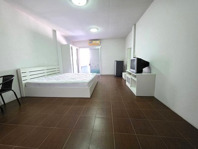 คุ้มค่าแน่นอน 690000 เท่านั้น!! ปล่อยเช่าง่าย!!! ขายคอนโดอีสเทิร์นซีบอร์ด ซิตี้ Eastern Seaboard City Condoใจกลางนิดคมฯ ปลวกแดง ระยอง