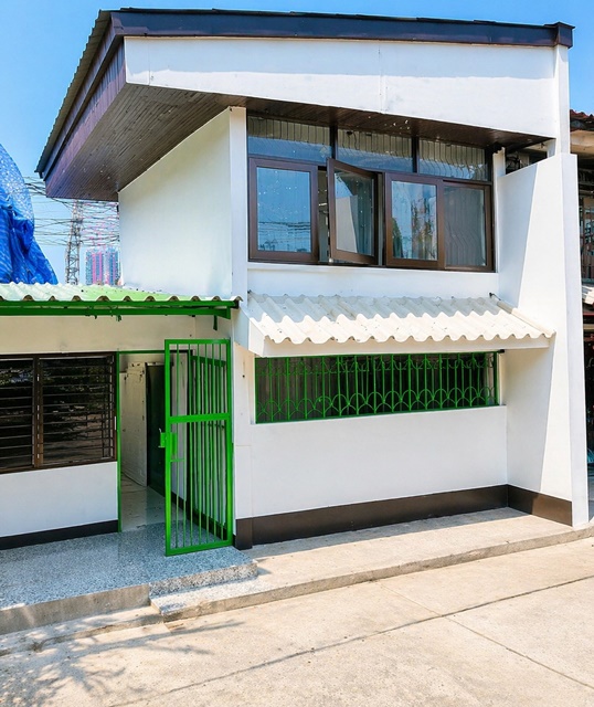 ใจกลางพญาไท ซ.อินทามระ 1-8  ใกล้BTS สะพานควาย 750 ม. ทาวน์เฮ้าส์ 2 นอน 1 น้ำ 25 ตร.วา.200 ตร.ม.